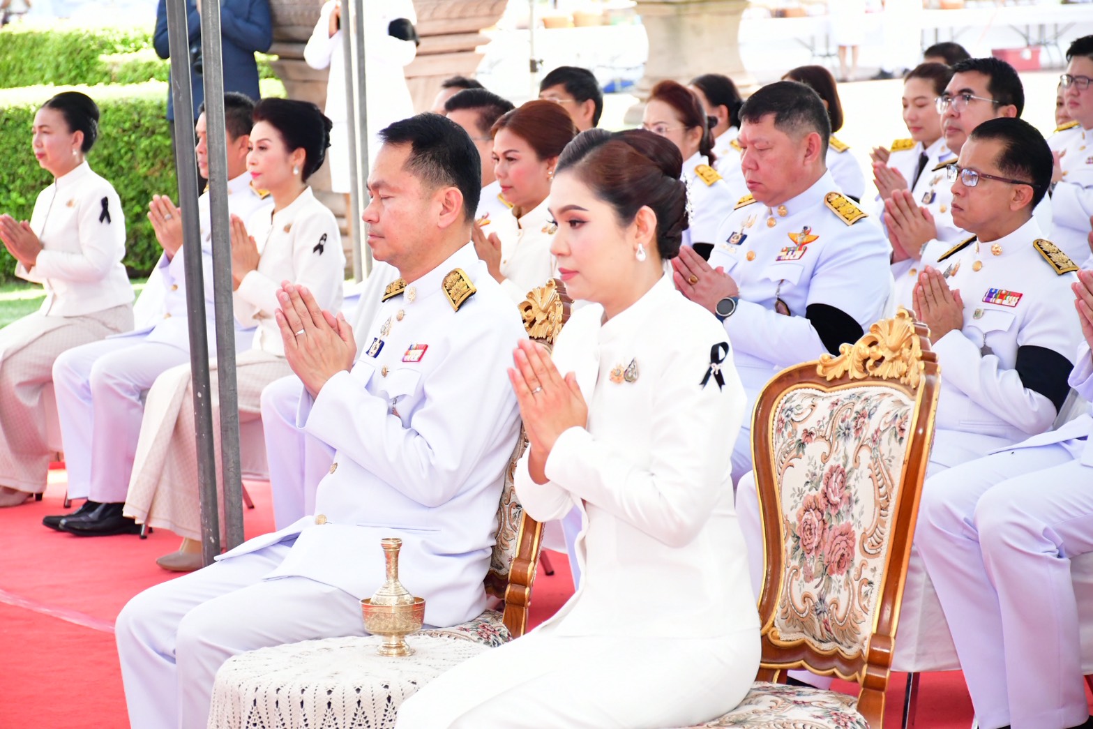 title - วันเสาร์ที่ 30 พฤษภาคม 2569 นายประเสริฐ กาญจนเกียรติกุล ปฏิรูปที่ดินจังหวัดบุรีรัมย์ มอบหมายให้เจ้าหน้าที่กลุ่มยุทธศาสตร์และการปฏิรูปที่ดิน ส.ป.ก.บุรีรัมย์ ร่วมพิธีสวดพระพุทธมนต์ พิธีทำบุญตักบาตรถวายพระราชกุศล พิธีวางพวงมาลาและถวายราชสดุดี เนื่องในรัฐพิธีวันที่ระลึก พระบาทสมเด็จพระปกเกล้าเจ้าอยู่หัว จังหวัดบุรีรัมย์